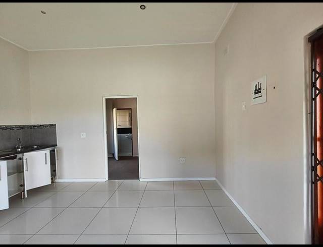 14 BEDROOM HOUSE FOR SALE IN NORWOOD
